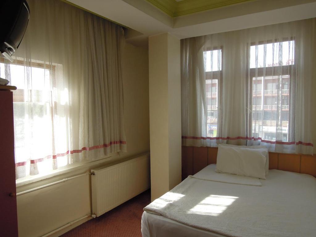 Ankara Hotel Конья Екстер'єр фото